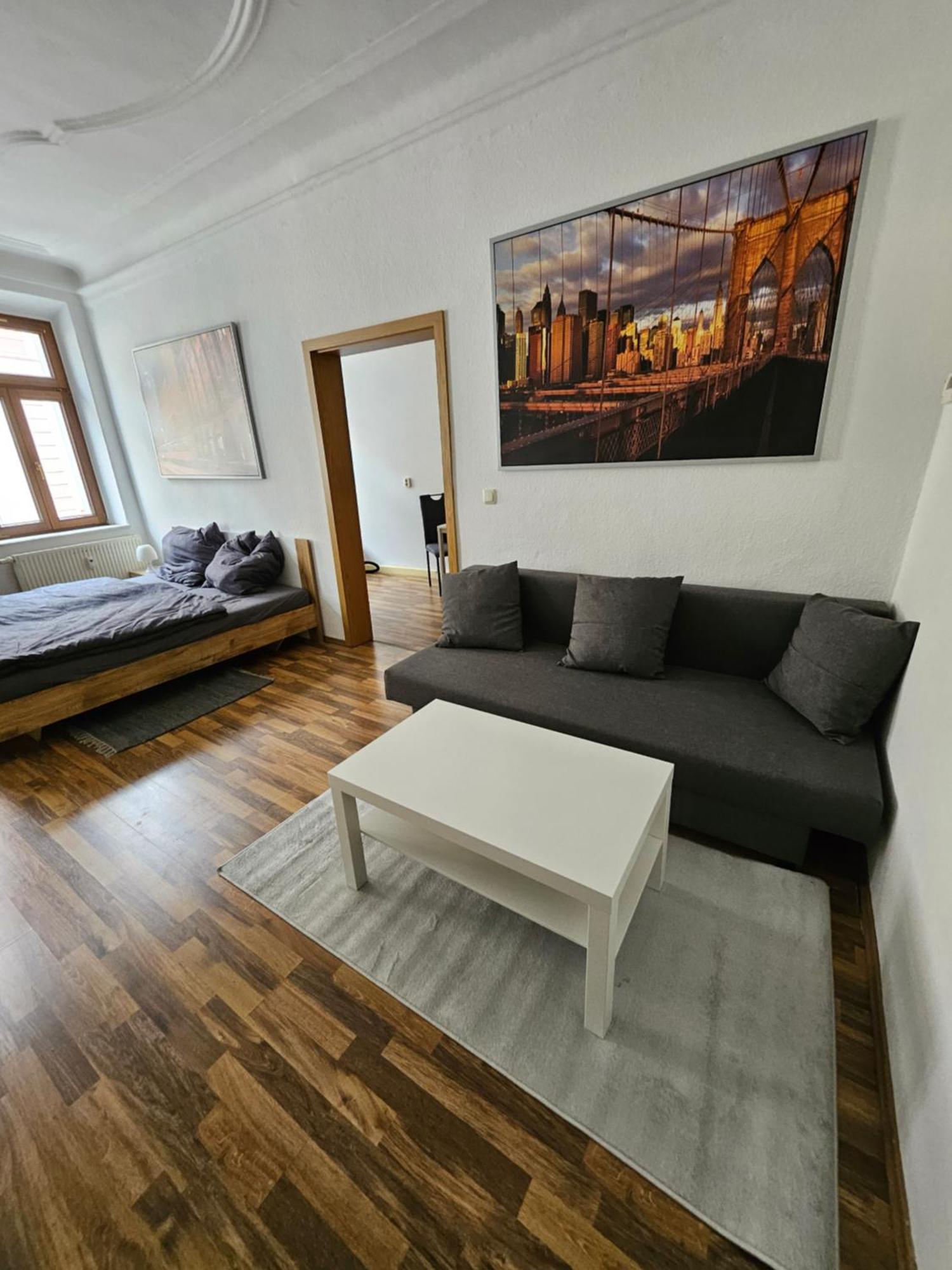 Ferienwohnung Apartment In Zittauer Stadtzentrum Innenstadt Innenring Top Lage - Wohnen Auf Zeit In Zittau - 1 Raum Wohnung Esterno foto