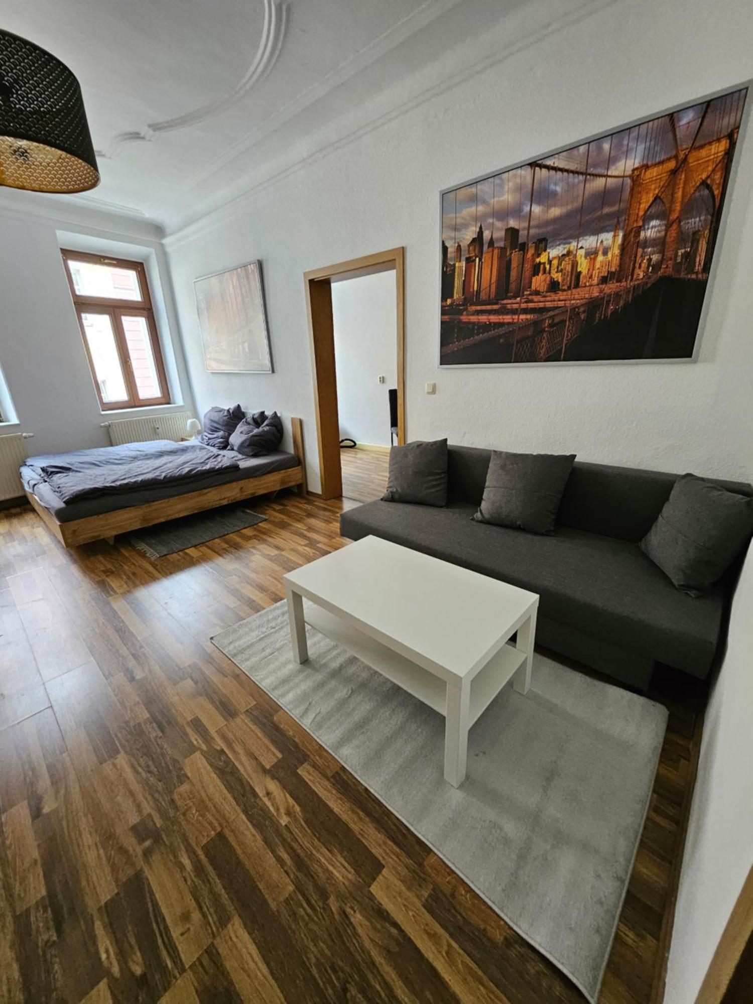 Ferienwohnung Apartment In Zittauer Stadtzentrum Innenstadt Innenring Top Lage - Wohnen Auf Zeit In Zittau - 1 Raum Wohnung Esterno foto