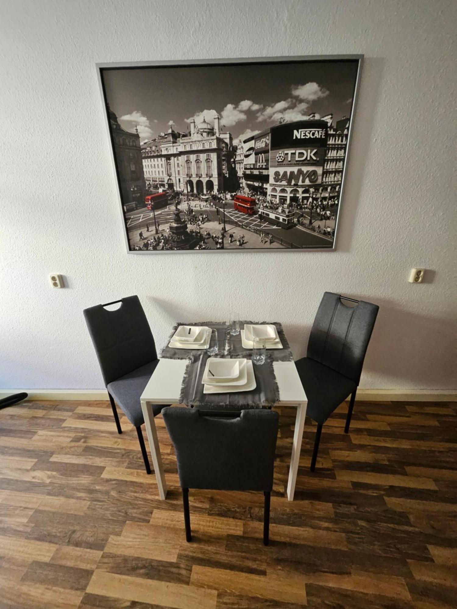 Ferienwohnung Apartment In Zittauer Stadtzentrum Innenstadt Innenring Top Lage - Wohnen Auf Zeit In Zittau - 1 Raum Wohnung Esterno foto