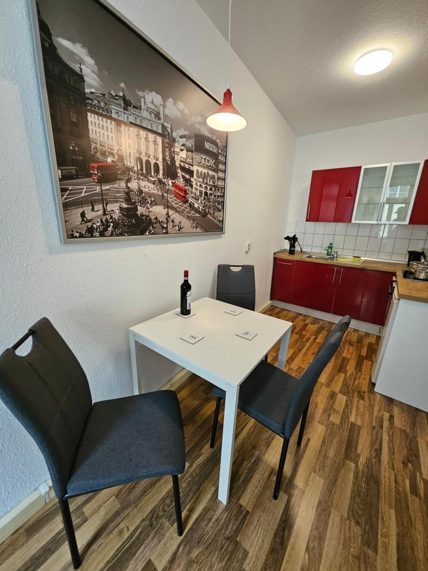 Ferienwohnung Apartment In Zittauer Stadtzentrum Innenstadt Innenring Top Lage - Wohnen Auf Zeit In Zittau - 1 Raum Wohnung Esterno foto