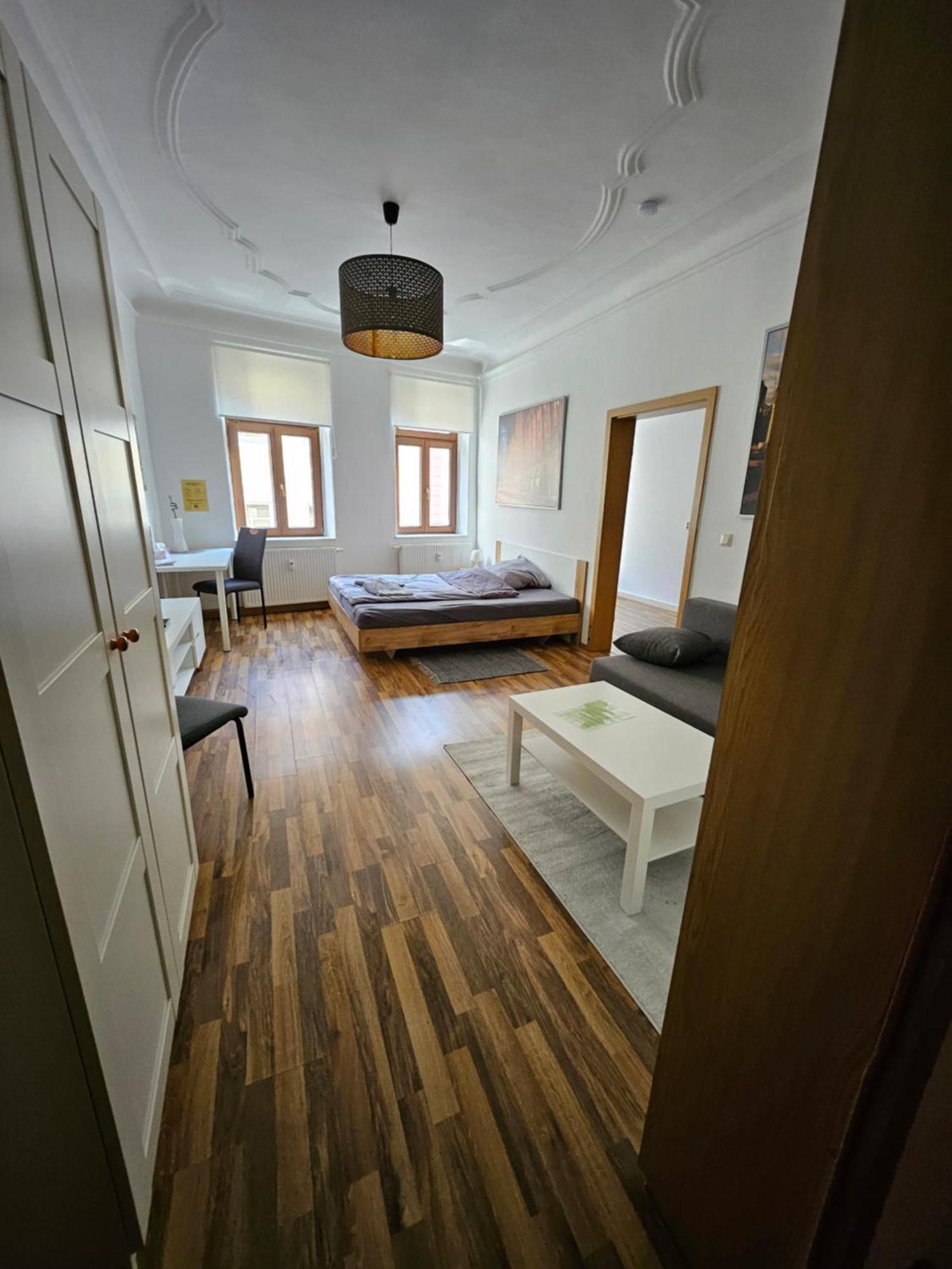 Ferienwohnung Apartment In Zittauer Stadtzentrum Innenstadt Innenring Top Lage - Wohnen Auf Zeit In Zittau - 1 Raum Wohnung Esterno foto